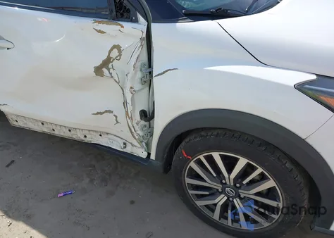 2021 Nissan Kicks Sv Xtronic Cvt z USA, uszkodzony, nr VIN 3N1CP5CV1ML485645